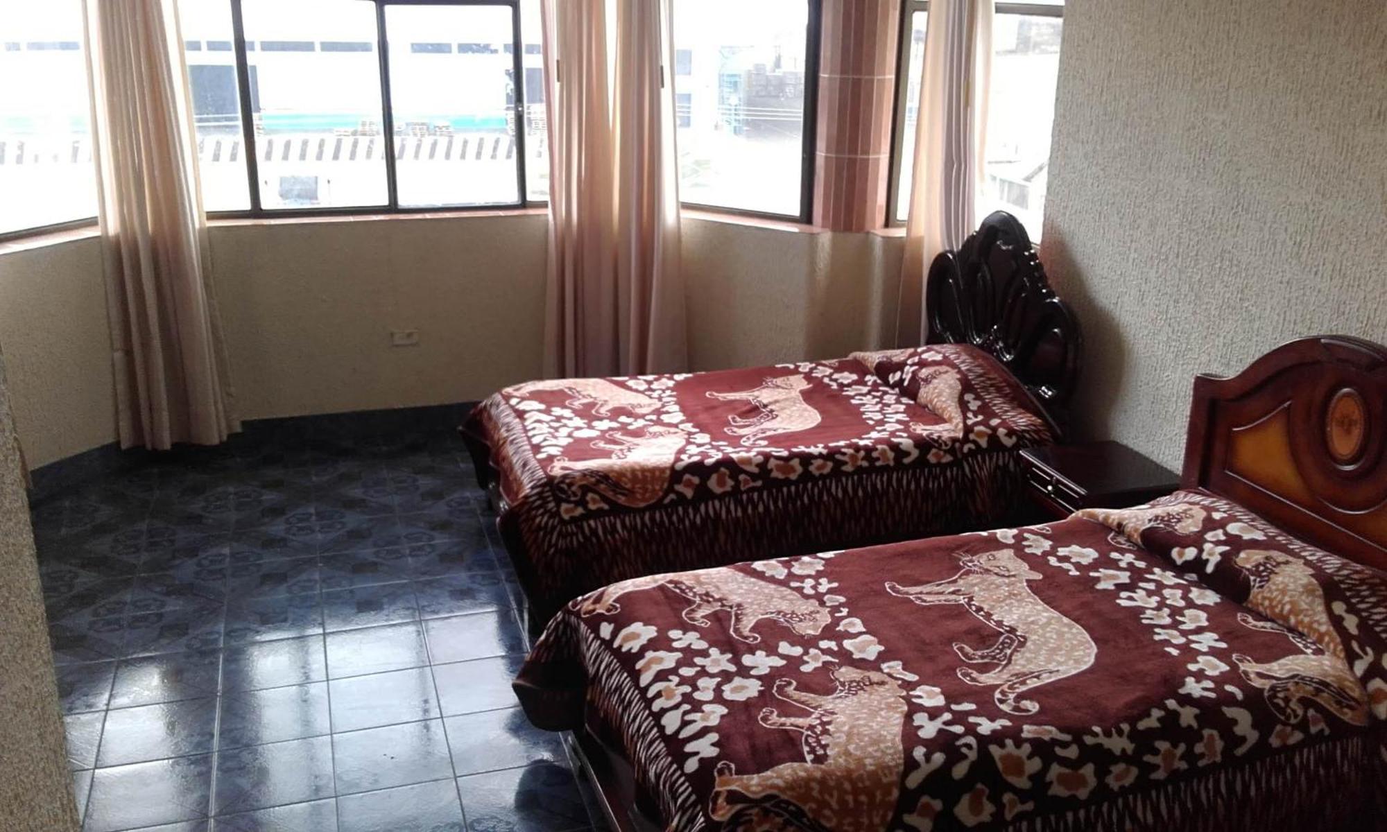 Hostal Lesly Salome Tulcán المظهر الخارجي الصورة
