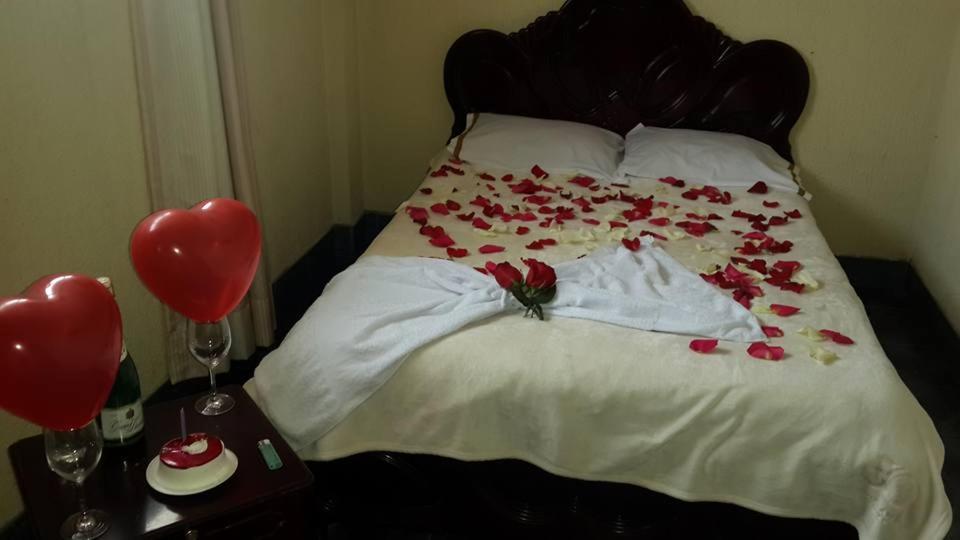 Hostal Lesly Salome Tulcán المظهر الخارجي الصورة