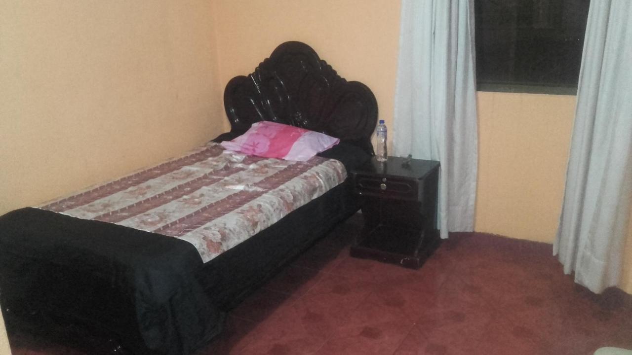 Hostal Lesly Salome Tulcán المظهر الخارجي الصورة